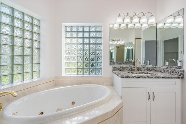 2127 Lagoon Dr, House other with 3 bedrooms, 2 bathrooms and null parking in DUNEDIN FL | Image 19