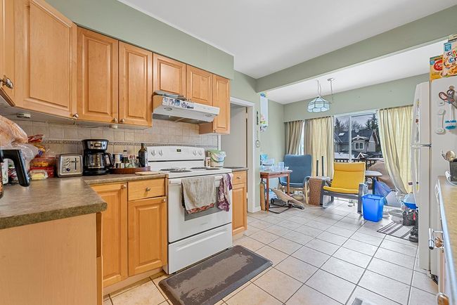 3229 W 24 Th Ave, House other with 6 bedrooms, 3 bathrooms and 2 parking in Vancouver BC | Image 10