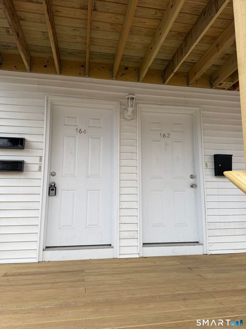 164-162 Martin St, Hartford, CT, 06120-1820 | Card Image