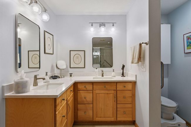 UNIT-301 - 11484 Fairfield Rd W, Condo with 2 bedrooms, 2 bathrooms and null parking in Minnetonka MN | Image 24