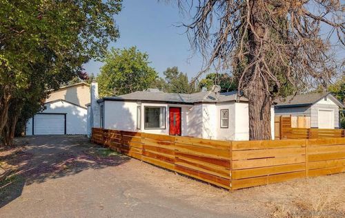 2163 4th St, Oroville, CA, 95965-3211 | Card Image