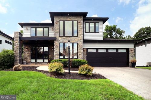 233 Derek Dr, BOALSBURG, PA, 16827-1156 | Card Image