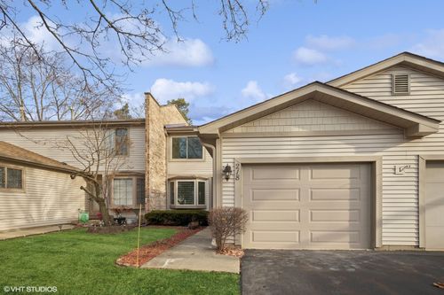 218 E Forest Knoll Drive, Palatine, IL, 60074 | Card Image