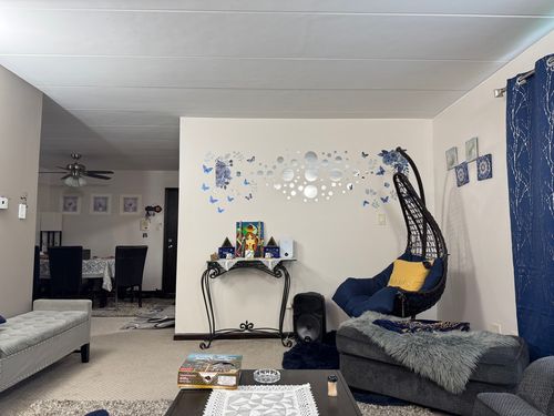 apt-2a-10609 Southwest Hwy, Worth, IL, 60482-1233 | Card Image