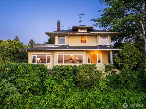 1303 E Lynn St, Seattle, WA, 98102-4007 | Card Image