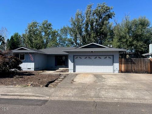 607 Palo Verde Way, Central Point, OR, 97502-1724 | Card Image