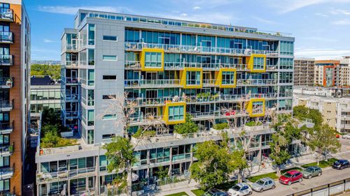 207-235 9a Street Nw, Calgary, AB, T2N1T7 | Card Image