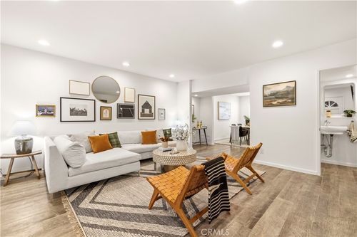 4-14238 Dickens St, Sherman Oaks, CA, 91423-5828 | Card Image
