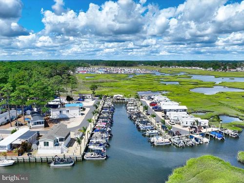 1 Harbor Rd, MILLSBORO, DE, 19966-4303 | Card Image