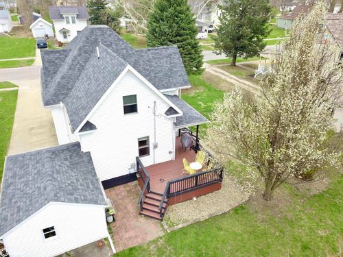 1027 Summer St, Grinnell, IA, 50112-1750 | Card Image