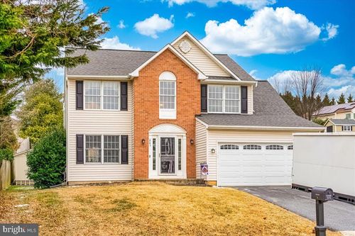 885 Eden Farm Cir, WESTMINSTER, MD, 21157-2932 | Card Image