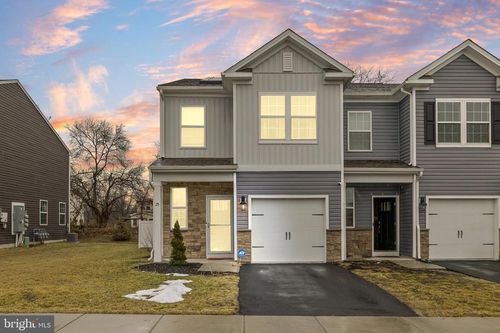 25 Katherine Dr, Burlington Township, NJ, 08016-4444 | Card Image