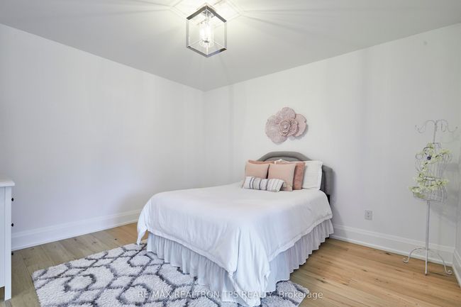 35 Heber Down Cres, House other with 5 bedrooms, 5 bathrooms and 6 parking in Whitby ON | Image 34
