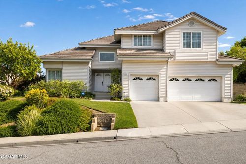 11823 Maple Crest St, Moorpark, CA, 93021-3171 | Card Image