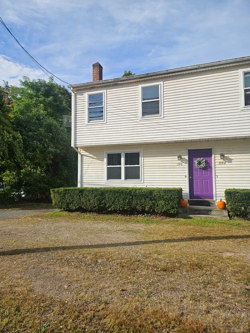 356 Adams St, Manchester, CT, 06042-2730 | Card Image