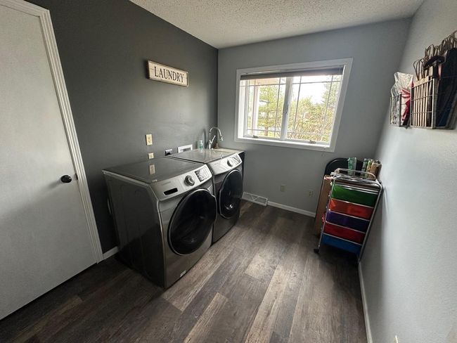 Main level laundry | Image 13
