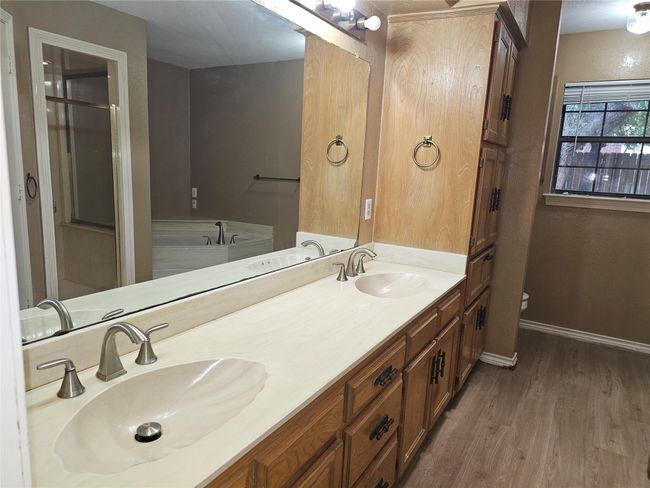 1605 High Crest Ct, House other with 3 bedrooms, 2 bathrooms and null parking in Irving TX | Image 13