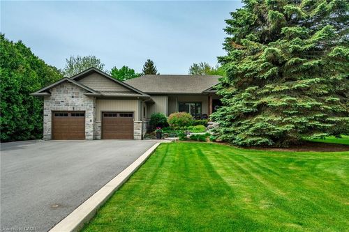 979 Garden Lane, Millgrove, ON, L8B1P2 | Card Image