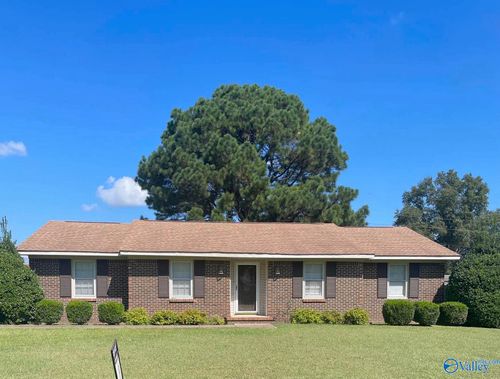 108 Pat St, Athens, AL, 35611-2241 | Card Image