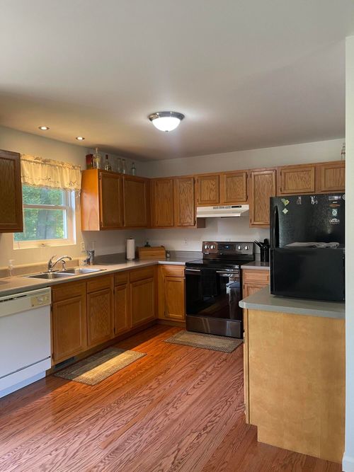 10240 Wilcox Rd, Onondaga, MI, 49264-9635 | Card Image