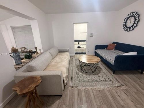 1-1419 Nw 44th St, Miami, FL, 33142-7926 | Card Image