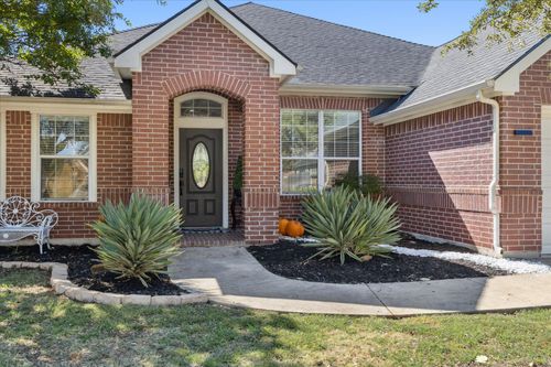 6552 Fairview Dr, Watauga, TX, 76148-1103 | Card Image