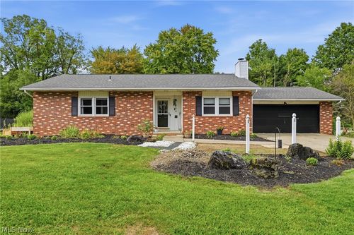 566 Tionesta Drive, Dalton, OH, 44618 | Card Image