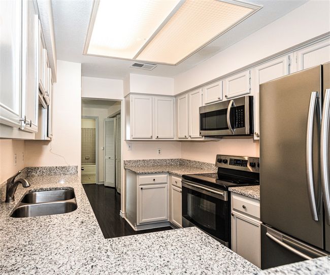 Granite Counters | Image 11