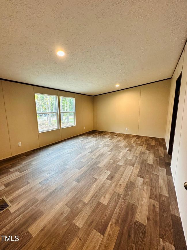 Master Bedroom | Image 13