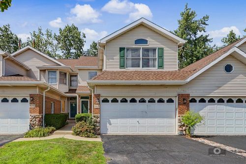 5122 Tomcin Trl, Oak Lawn, IL, 60453-5056 | Card Image