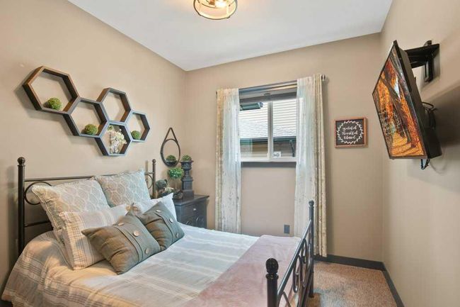 131 Cedar Square, House other with 5 bedrooms, 4 bathrooms and 7 parking in Blackfalds AB | Image 28