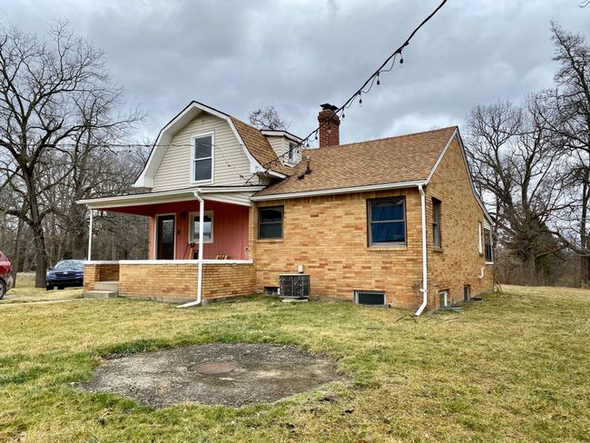 Exterior rear view | Image 25
