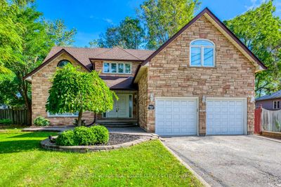 335 Queen St S, House other with 5 bedrooms, 4 bathrooms and 12 parking in Mississauga ON | Image 1