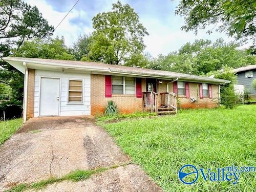3305 E Tucker Dr Nw, Huntsville, AL, 35810-3121 | Card Image