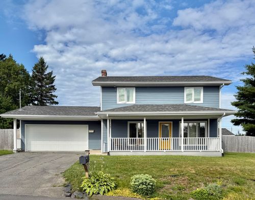 147 21st Ave, Madawaska, ME, 04756-1337 | Card Image