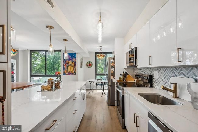 APT-906 - 1808 Old Meadow Rd, Condo with 2 bedrooms, 2 bathrooms and null parking in MCLEAN VA | Image 7
