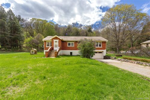113 Dog Tail Corners Rd, Wingdale, NY, 12594-1257 | Card Image