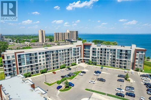 422-125 Shoreview Pl, Stoney Creek, ON, L8E0K3 | Card Image