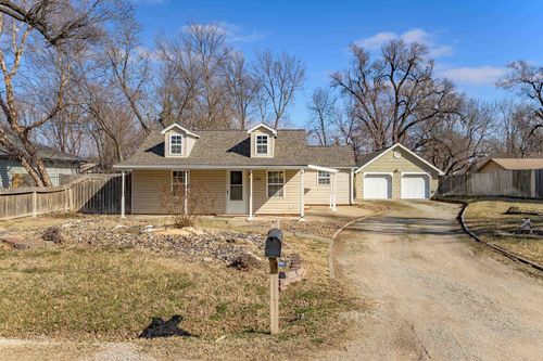 526 N Clara St, Wichita, KS, 67212-2420 | Card Image