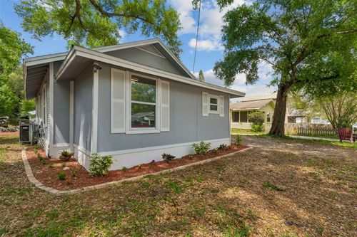 8008 N 12th St, TAMPA, FL, 33604-3222 | Card Image