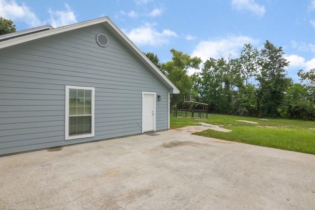701 Walker Rd, House other with 3 bedrooms, 2 bathrooms and null parking in Winnie TX | Image 19