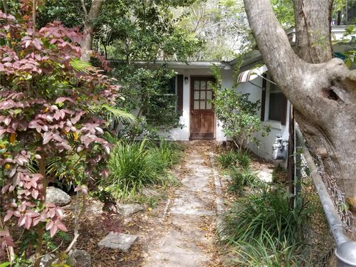 c-1030 Ne 9th St, Gainesville, FL, 32601-4414 | Card Image