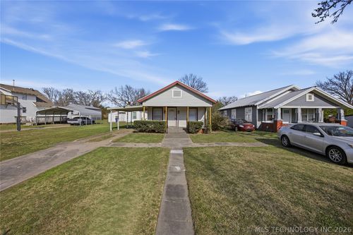 920 S Price Ave, Hominy, OK, 74035-6002 | Card Image