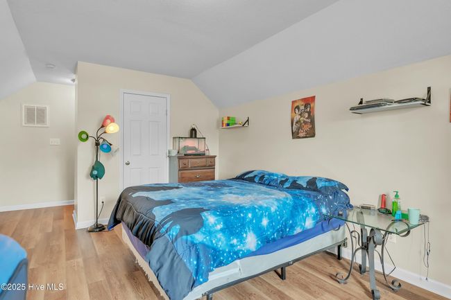 209 Star Gazer Ct, House other with 3 bedrooms, 2 bathrooms and 2 parking in Richlands NC | Image 26