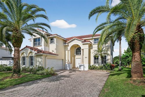 3824 Sw 168th Ter, Miramar, FL, 33027-4648 | Card Image