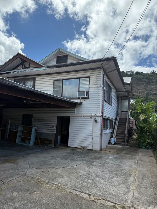 a-1739 9th Ave, Honolulu, HI, 96816-2805 | Card Image
