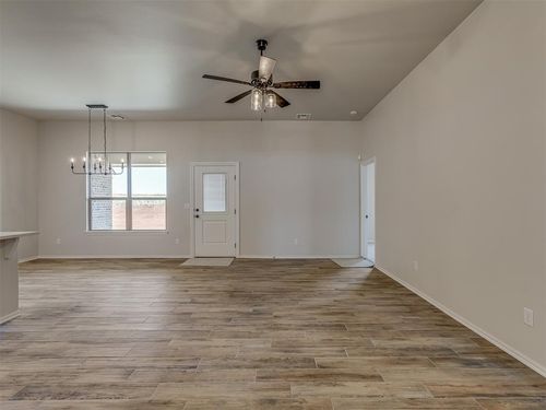 1981 Twin Spires Trl, Blanchard, OK, 73010-1499 | Card Image