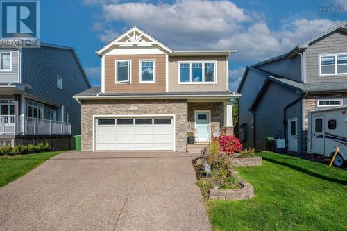 95 Fleetview Dr, Halifax, NS, B3M0J5 | Card Image