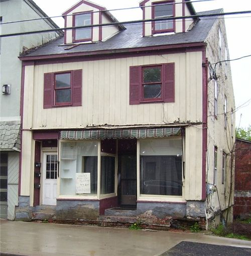 9 S Chenango St, Greene, NY, 13778-1212 | Card Image