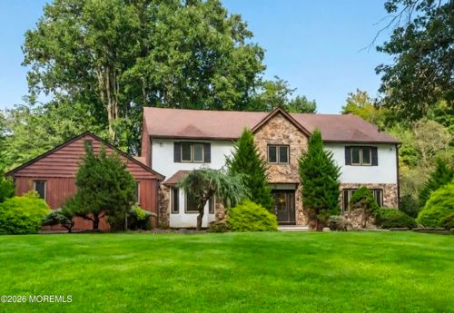 8 Delwood Dr, Holmdel, NJ, 07733-2048 | Card Image